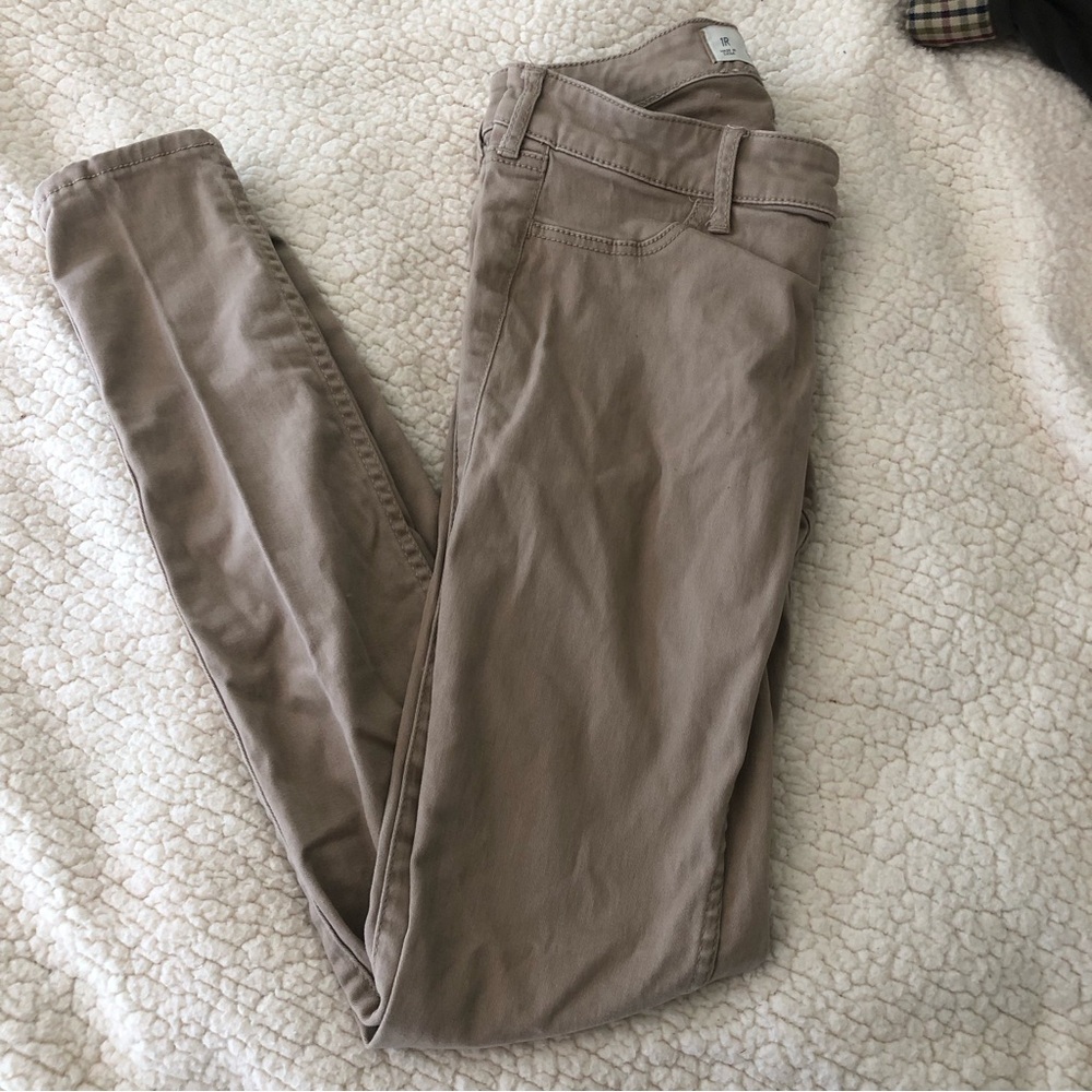 Women’s Skinny Khaki Pants